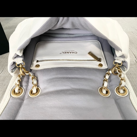 Rare❣️Chanel 2019 puffy flap chain crossbody bag - Picture 10 of 13